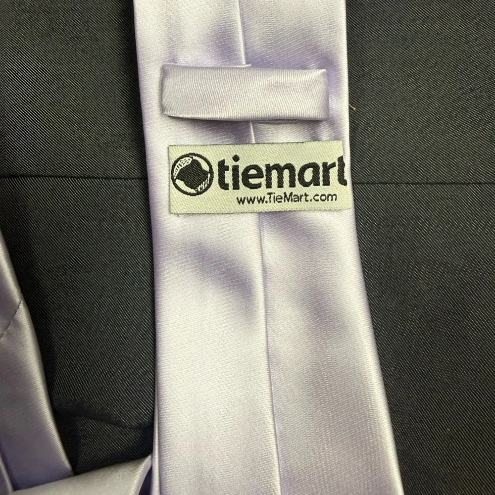 Elegant Lavender Tie